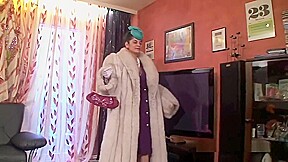 Elegant fur whore