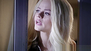 Elsa Jean gets facial while sucking