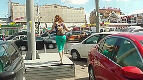 [FOOT FETISH] Anna barefoot walk 1