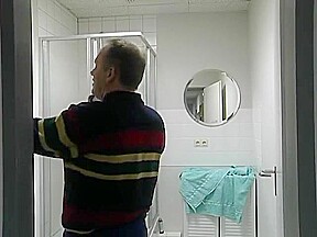 Filming a milf showering - Julia Reaves