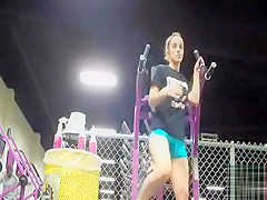 Fit girl puts on a show at the gym