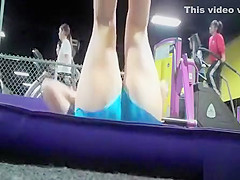 Fit girl puts on a show at the gym