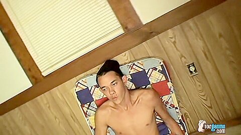 Foot Loving Dick Stroke - Riley Wiggins