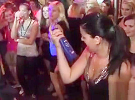 Foxy Honeys Get Nailed In An Orgy