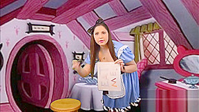 Giantess Alice in Wonderland 3