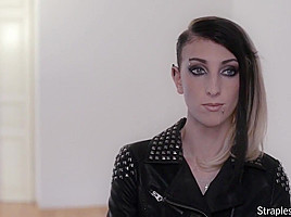 Gina And Rossy Bush A Vamp And Femme Realdoe Encounter