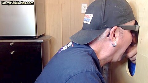Gloryhole mature gaydaddy sucks dong on 1st gloryhole date