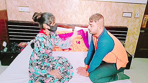 Goddess Fatima Gives Hard Slaps To Her Slave