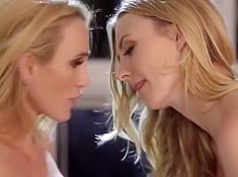 Gorgeous Stepmom Sarah Jessie and her Step daughter