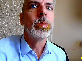 Gross Giant Eating Tomatoes - Step daddy GIANT 31 - Richard Lennox