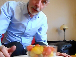 Gross Giant Eating Tomatoes - Step daddy GIANT 31 - Richard Lennox