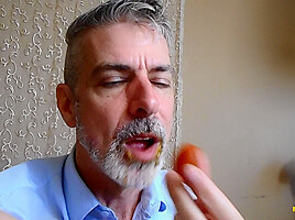 Gross Giant Eating Tomatoes - Step daddy GIANT 31 - Richard Lennox