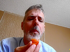 Gross Giant Eating Tomatoes - Step daddy GIANT 31 - Richard Lennox
