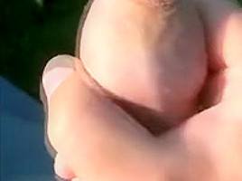 Handjob masturbation in garen / Cumshot