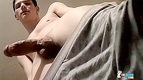 Handsome Benz And His Sexy Big Feet – Benz Johanssen