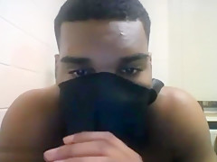 He knows how to shake his ass