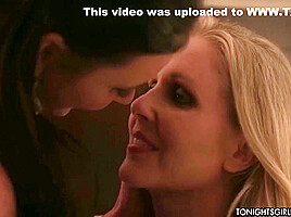 Helps With Her 1st Experience - Phoenix Marie And Julia Ann