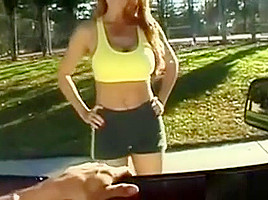 Hitting On A Sportive Mamma