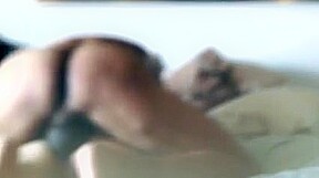 Homemade anal : Massage gets her horny