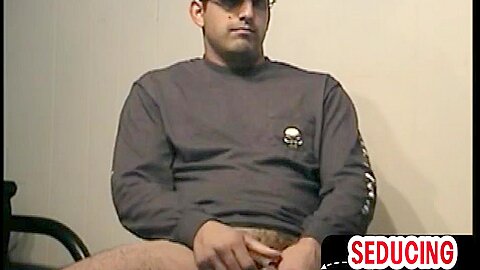 Homemade seduced str8 sucked and wanked by gaydaddy