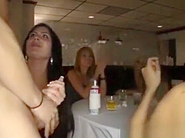 Horny Girls Give Blowjob