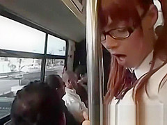 Horny girl fingerfucked to orgasm on bus