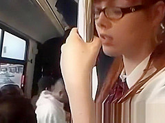 Horny girl fingerfucked to orgasm on bus
