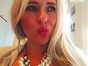 Hot Blonde Milf Playing Till Orgasm
