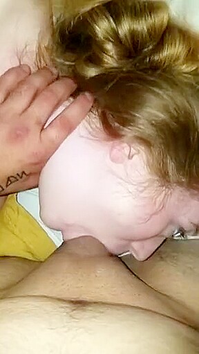 Hotel deep throat with tiny redhead