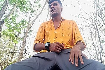 Indian Desi Boy Jordiweek Jungle Me Oil Ke Sath Lond Ka Massage Korne Pahucha