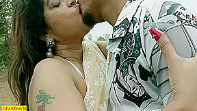 Indian Famous Adult Actress Outdoor Sex !!