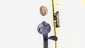 Intruder busted by homeowner taking shower - Snapchat: Rebeccaholmes16