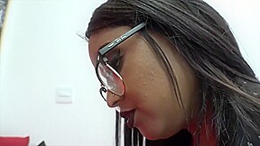 Isa Blue Farts On Armandinha's Face