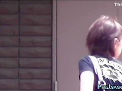Japanese Skanks Pissing