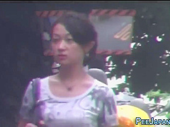 Japanese Skanks Pissing