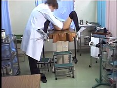 Japanese teen 18+ gets her tight slit drilled during pussy exam