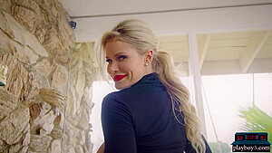 Jessa Rhodes - Sexy Blonde Milf Striptease