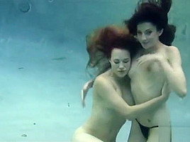 Jolene Hexx - underwater