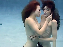 Jolene Hexx - underwater