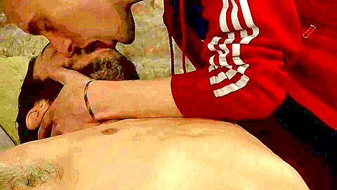 Jonah Gets A Friendly Welcome - Jonah Opry & Ashton Bradley