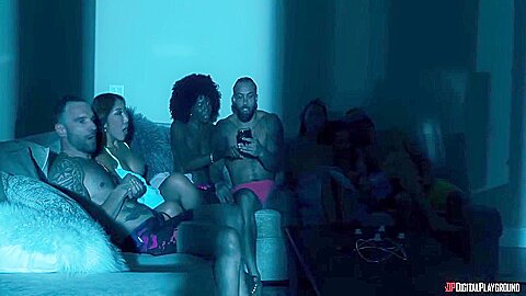 Juicy Silver Ryan Reid, Nicole Kitt , Nicole Doshi, Jennie Rose, Alex Legend, James Angel & Damon Dice