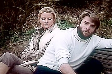 Julia Perrin, Dominique Saint Claire And Cathy Stewart - La Pension Des Fesses Nues (1980)