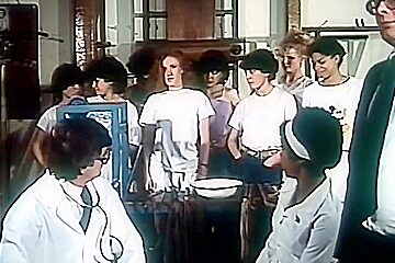 Julia Perrin, Dominique Saint Claire And Cathy Stewart - La Pension Des Fesses Nues (1980)