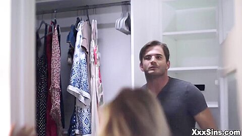 Kali Roses In Is Almost Caught Cheating With Her New Lover