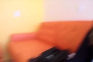 Keeani Lei se familiarise avec la BBC!