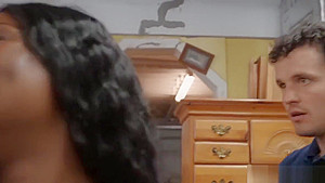 Kira Noir and Evi Rei try a new bed in the store