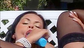 LILIANE TIGER in Leg Affair 15 sc 2