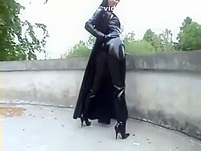 Latex walking