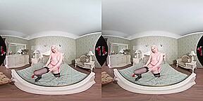 Lovitas Leg Show starring Lovita Fate