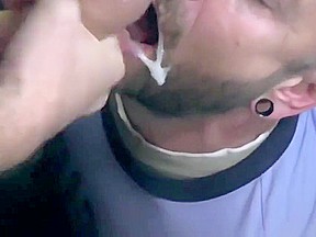 Mas de 60 Mamadas de Vergas Con Tragadas de Semen 
